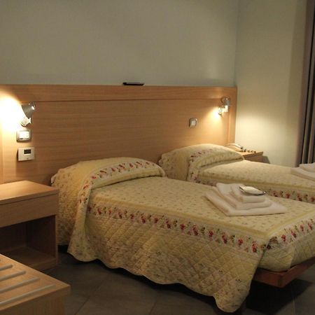 Albergo Verdi Novi Ligure Luaran gambar